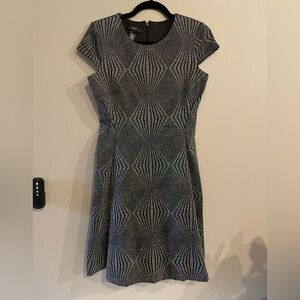 Elegant Alfani silver and black dress. Size 6p
